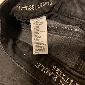 Black hi rise AE jeans